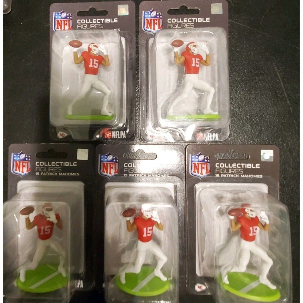 LOT of (5) NFL Excite Series 1 Collectible 2.5" Mini Figure Patrick Mahomes-NEW